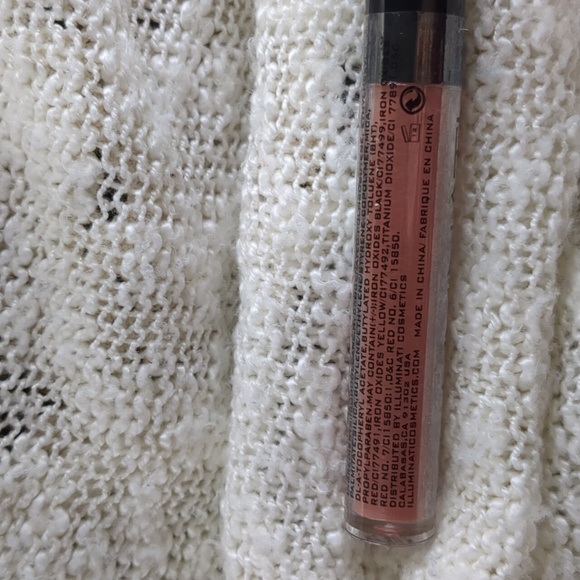 ILLUMINATI Cosmetics Liquid Lipstick in Reveal, 2.8ml/0.10fl oz - Picture 3 of 8
